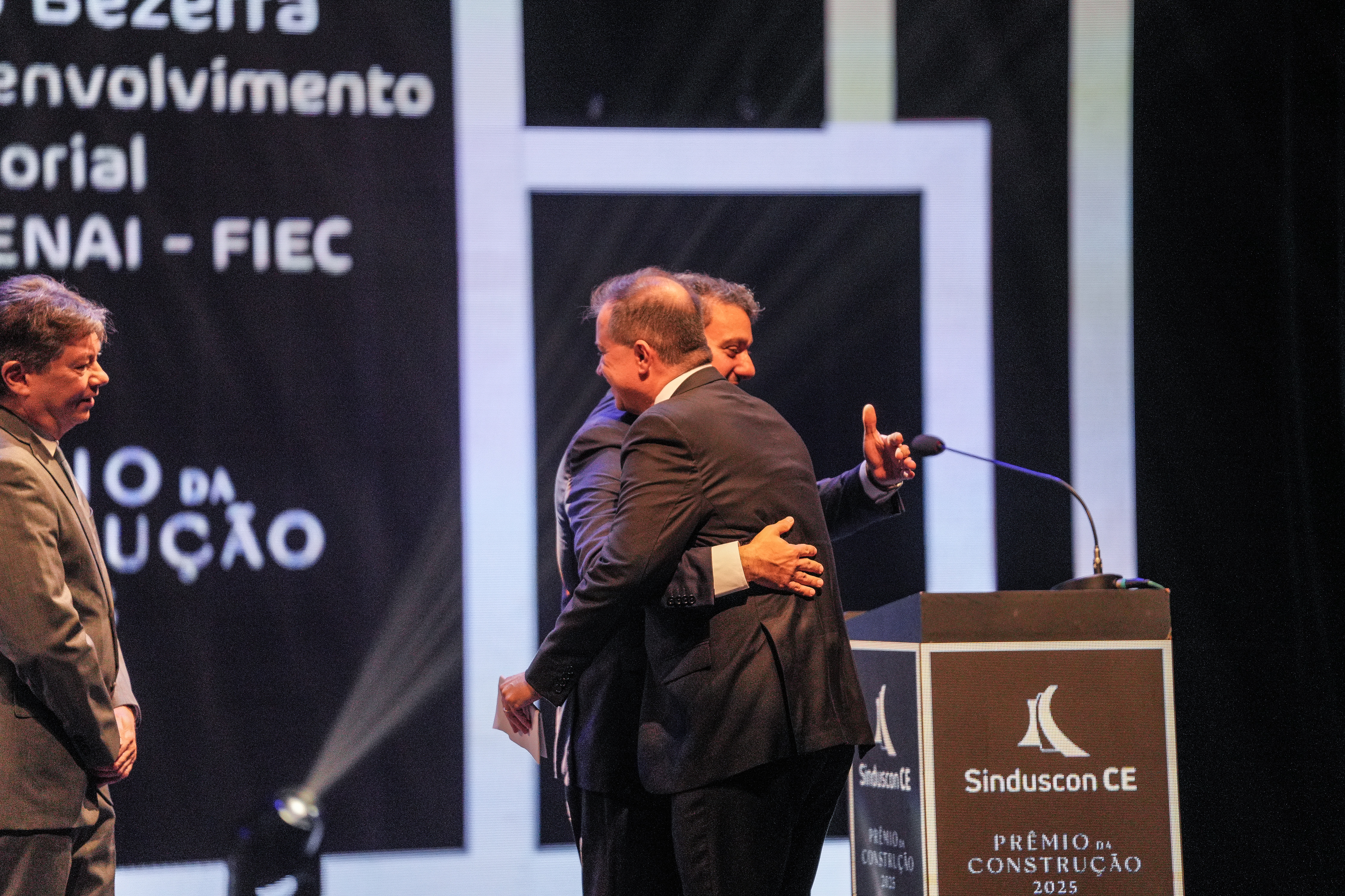 PREMIO DA CONSTRUCAO 0735 — PRÊMIO DA CONSTRUÇÃO 2025